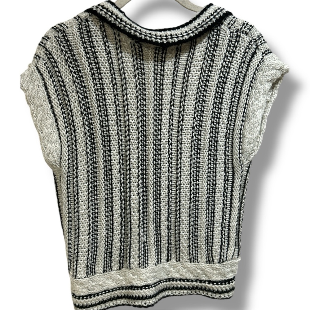 CAbi Black and White Striped Cardigan Sweater Size Medium - Picture 4 of 9